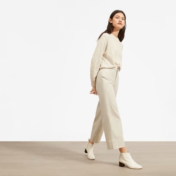 Everlane the Lightweight Wide Leg Crop Chino Pant - Picture 5 of 6